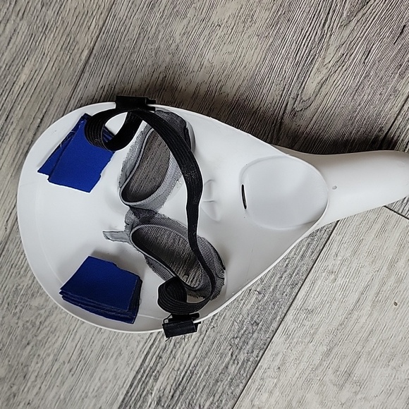 White Ghost Face Mask - Picture 3 of 3